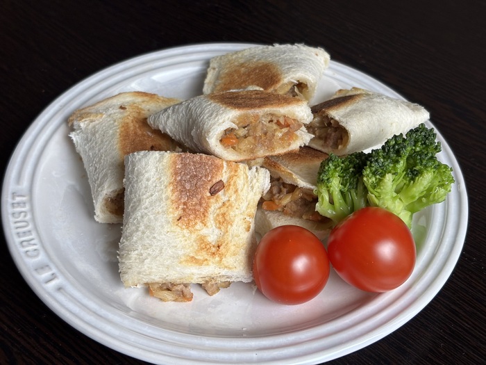 食パン春巻きの写真