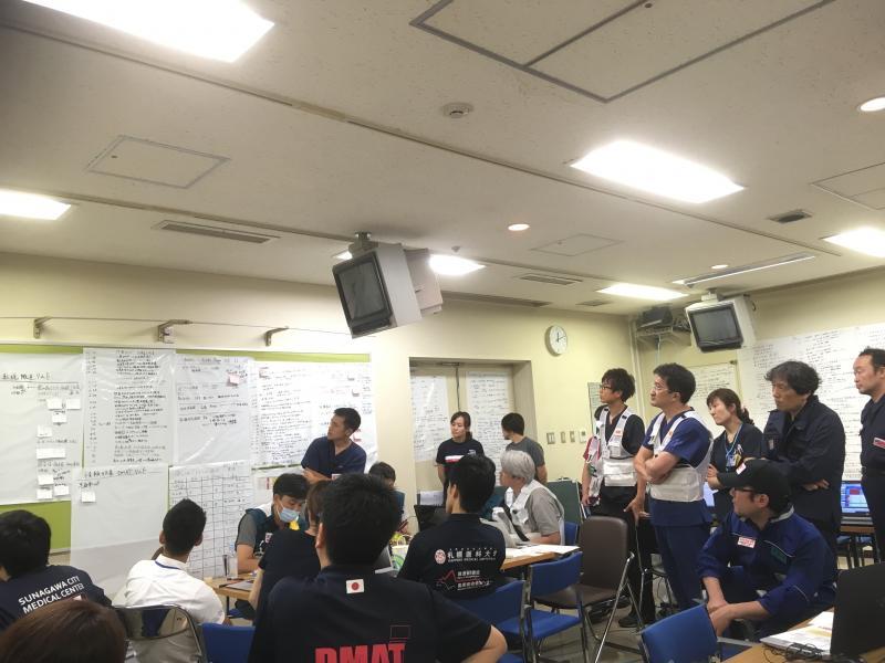 写真:本部運営全体ミーティング