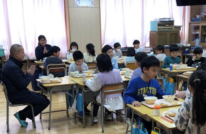 写真：食育の様子2
