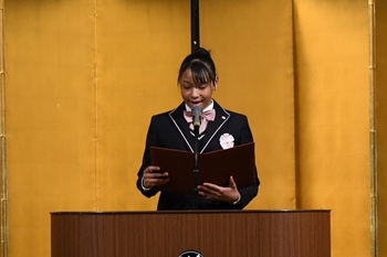 写真：謝辞（スポーツ賞　秋元 アリンダ 様）