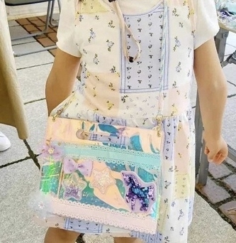 写真：ユニコーンオーロラバッグ