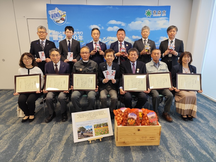 写真：令和7年度贈呈式