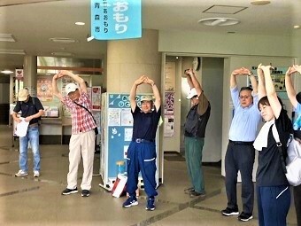 写真:準備運動