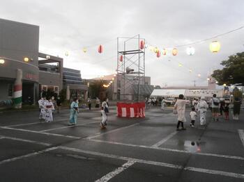 写真:盆踊り3