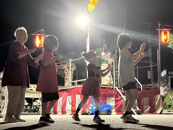 写真：多世代の交流の場となりました