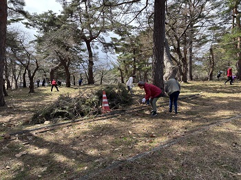 写真：公園内が一層きれいになりました