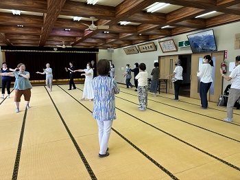写真:盆踊り教室