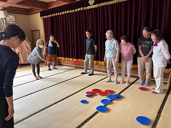 写真:ゲームが白熱しています