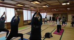 写真:ヨガ3