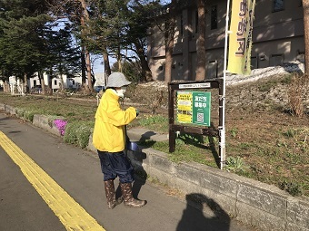 写真:清掃活動の様子1