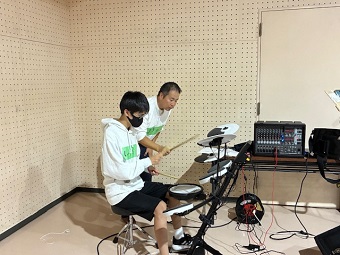 070912楽器4