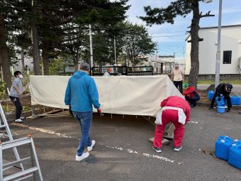 070928ねぶた小屋解体4