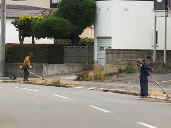 071018歩道草刈りの様子2