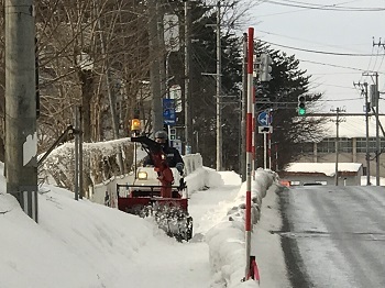 写真:20230109通学路除雪1
