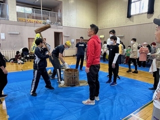 もちつき会の様子