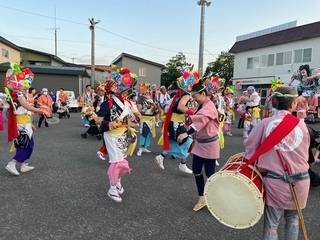 跳人と囃子方の写真
