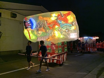 写真:港町町会ねぶた運行2