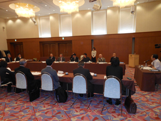 写真：会議の様子1