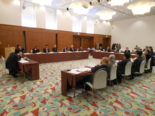 写真：会議の様子1