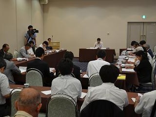 写真:第1回会議の様子