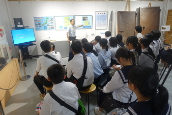 平和学習：平和関連施設の見学