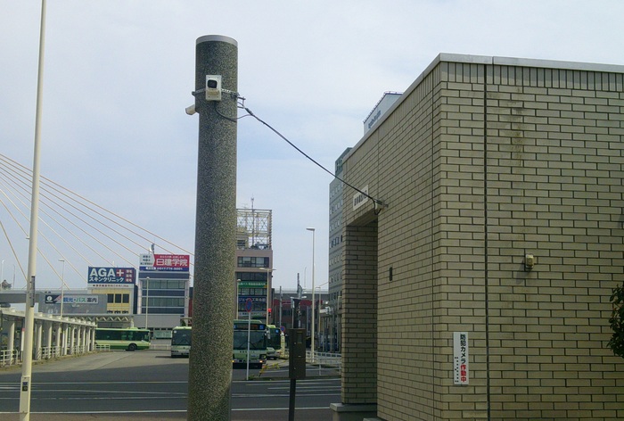 駅前公園防犯カメラ