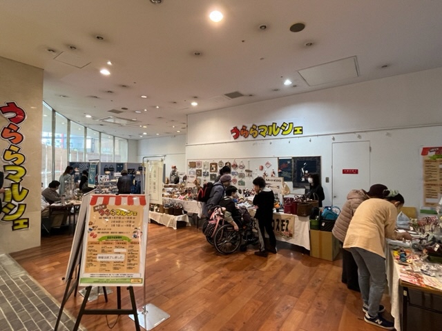 写真：うららマルシェ開催の様子2