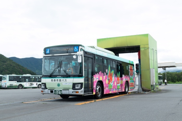 運行した後は大きな洗車機